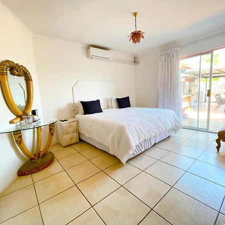 Joezebel Guesthouse Mogwase Экстерьер фото